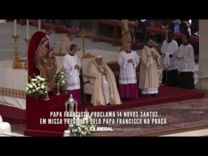 Papa Francisco surpreende e proclama 14 novos santos