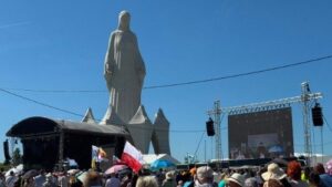 Estátua de Maria é consagrada na Polônia